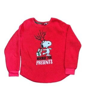 Snoopy Peanuts Fuzzy Long-Sleeve Christmas Medium